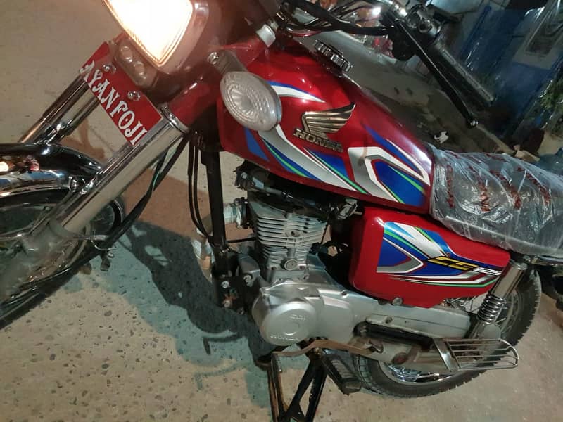 Honda CG 125 2022 Advance Karachi nmbr 4