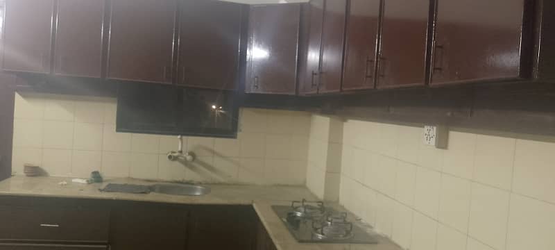 Apartment for rent 2 bed dd 900 sq feet badar commercial dha phase 5 Karachi 3