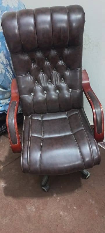 VIP Boss Chair 0