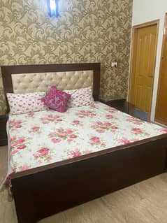 Urgent bed set sale 0