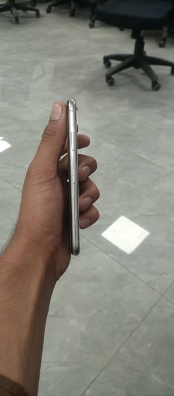 iphone x 10/10 64GB Non Pta 3