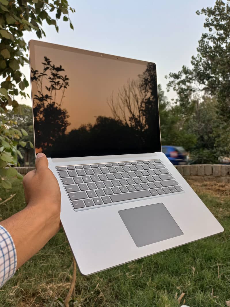 Microsoft Surface Laptop 5 for Business 15" Core i7 12th gen like new 3