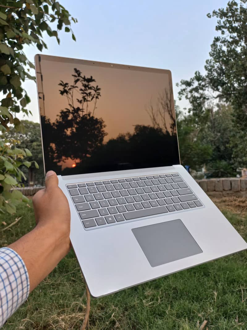 Microsoft Surface Laptop 5 for Business 15" Core i7 12th gen like new 4