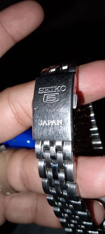 SEIKO 5 - (Automatic Watch) 1