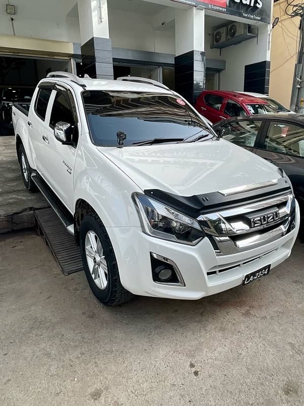 Isuzu D-Max V-Cross 2019 4