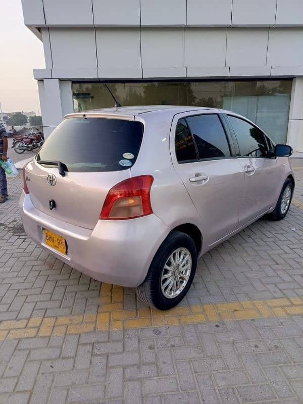 Toyota Vitz 1900 3