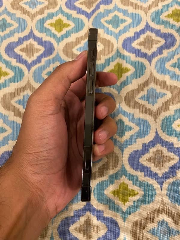 iPhone 12 Pro (LLA Model) – 128GB, Graphite, Non-PTA 4