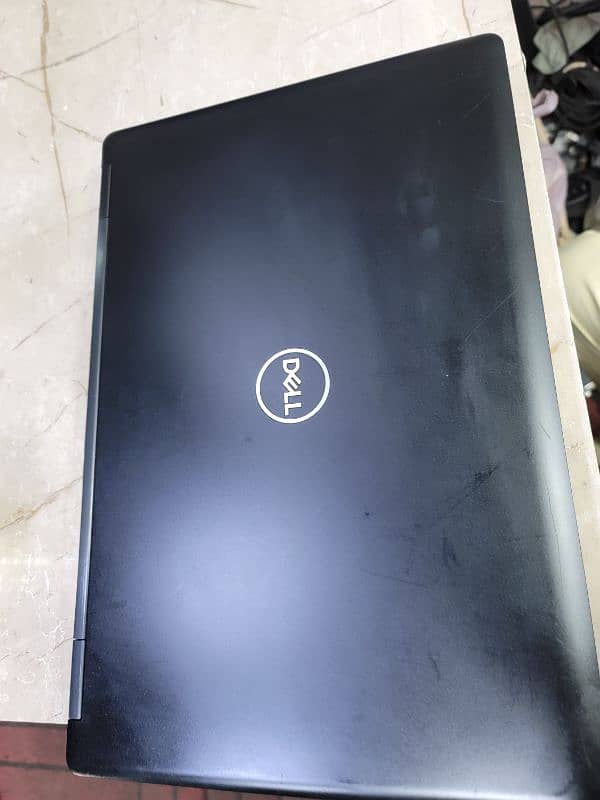 Dell Precision 3530 xeon deticadet 4gb graphics 2