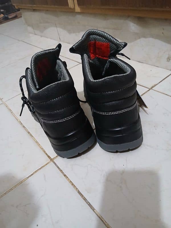 Branded Safety Shoes 2