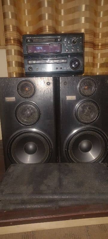 japnees Used Speakers and Amplifer 2