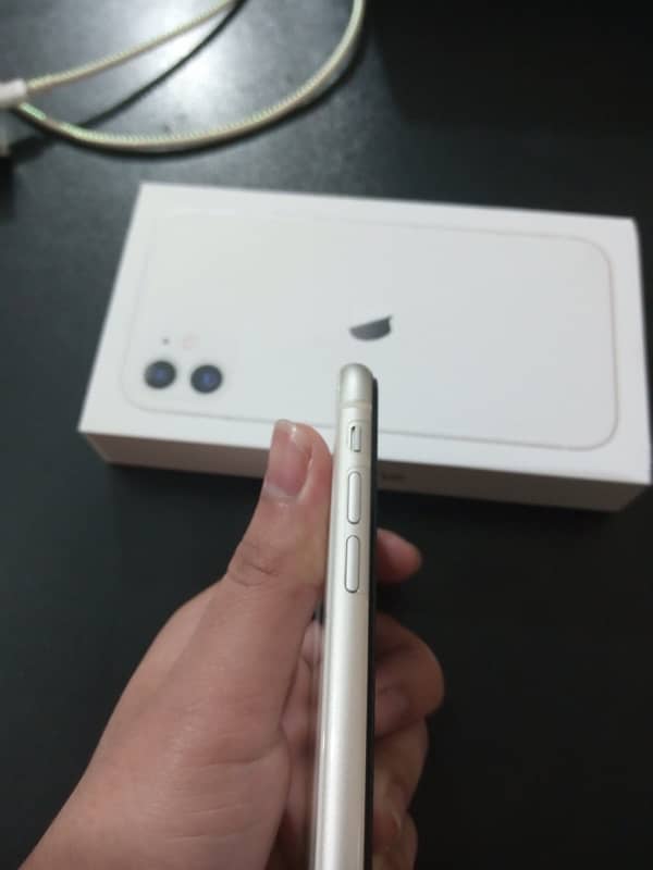 Iphone 11 128GB 10/10 PTA Approve No Problem 2