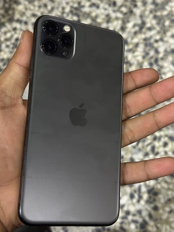 iphone 11 Pro Max JV 1