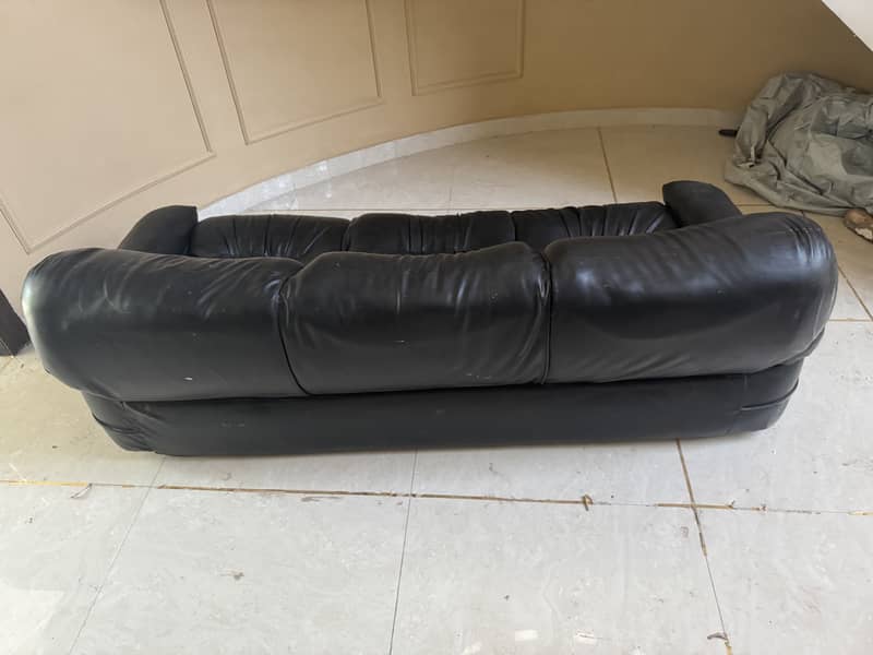 Sofa, 3 seater, black leather. 2