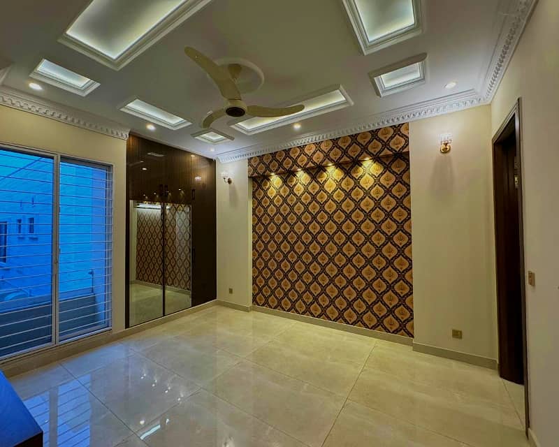 10 Marla brand New House for Rent in Bahria Town 6