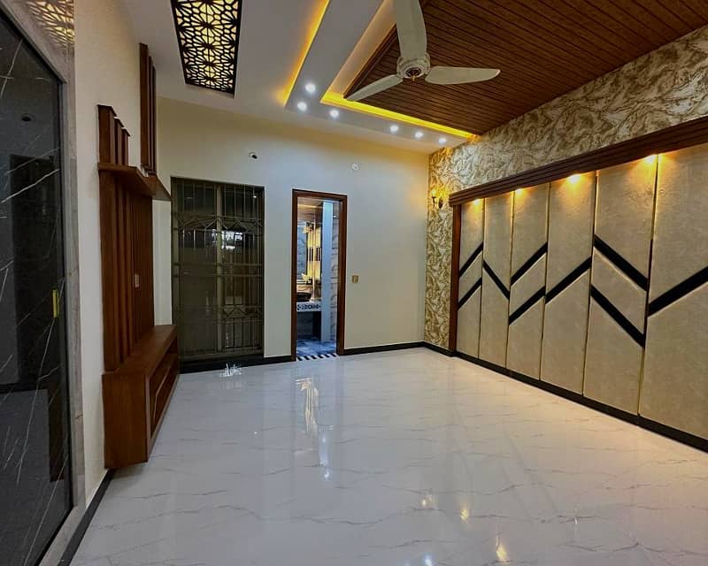 10 Marla brand New House for Rent in Bahria Town 9