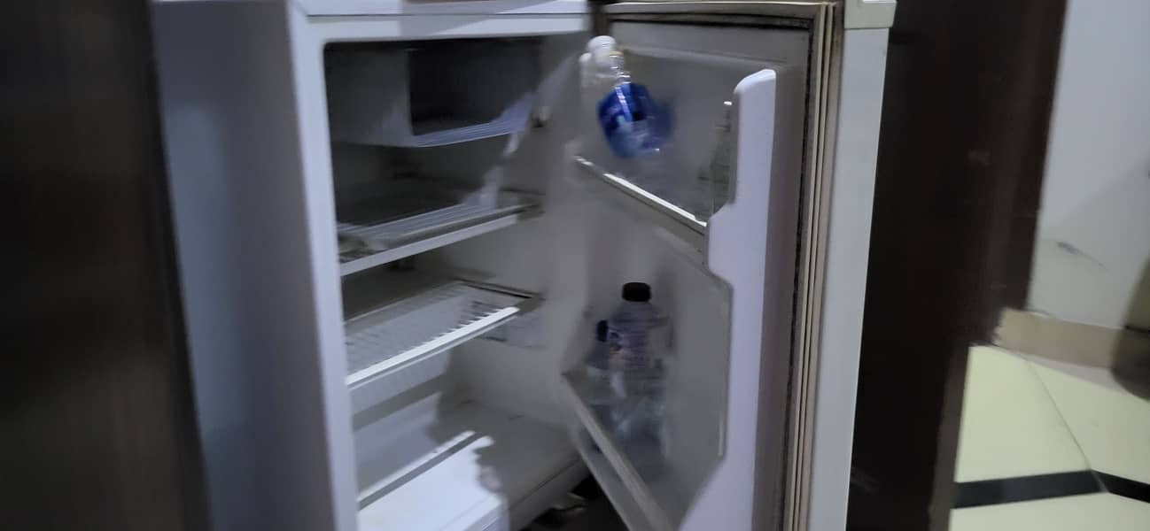 Haier Room Fridge 0