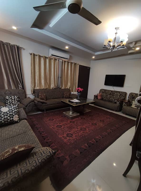 Furnished upper portion. 0311*5786*429 1