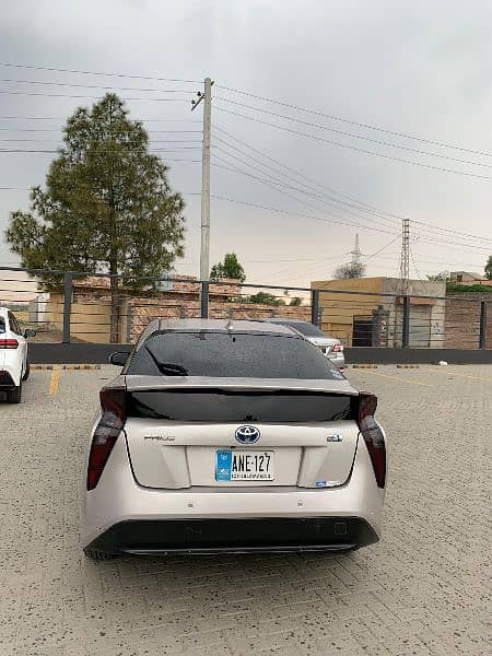 Toyota Prius 2016 5