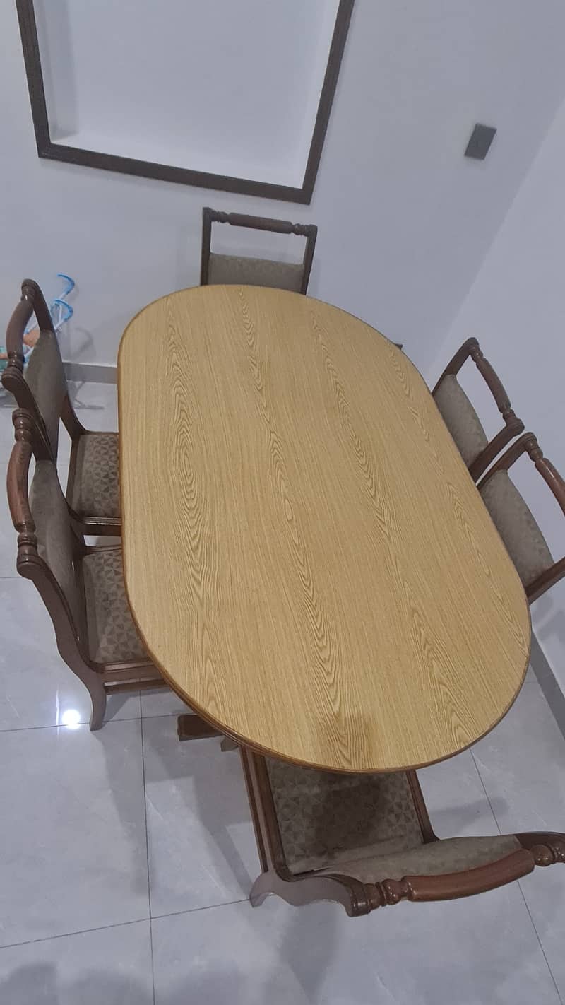 6 seater wooden dinning table 2