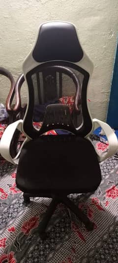 office chair 360 dgre moving swing chair clean condition only 9000