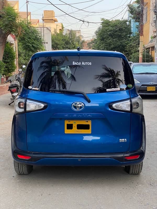 Toyota Sienta 2015 2