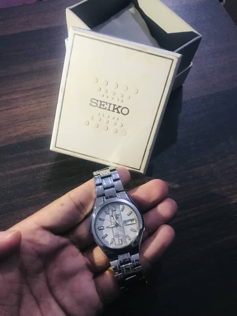 Seiko Series 5 Limited Model (Japan) Automatic 21 Jewels with Box 3