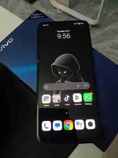 vivo v20(8/128) with box