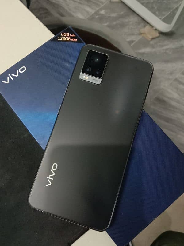 vivo v20(8/128) with box 2