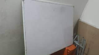 3 white boards with stand 0