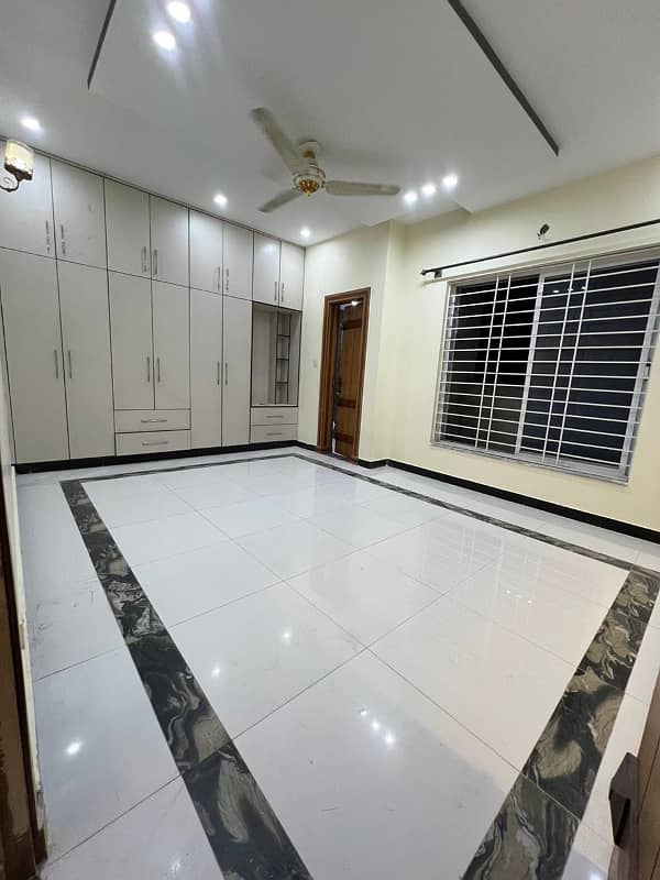 "DREAM HOME RENTAL! 7 Marla Double Storey House In Bahria Town" 4