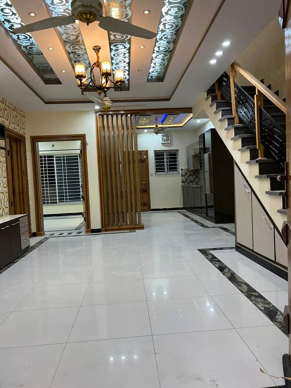 "DREAM HOME RENTAL! 7 Marla Double Storey House In Bahria Town" 5