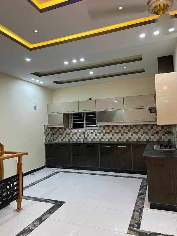 "DREAM HOME RENTAL! 7 Marla Double Storey House In Bahria Town" 6