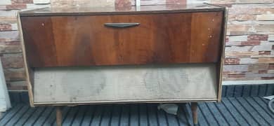 antique radiogram