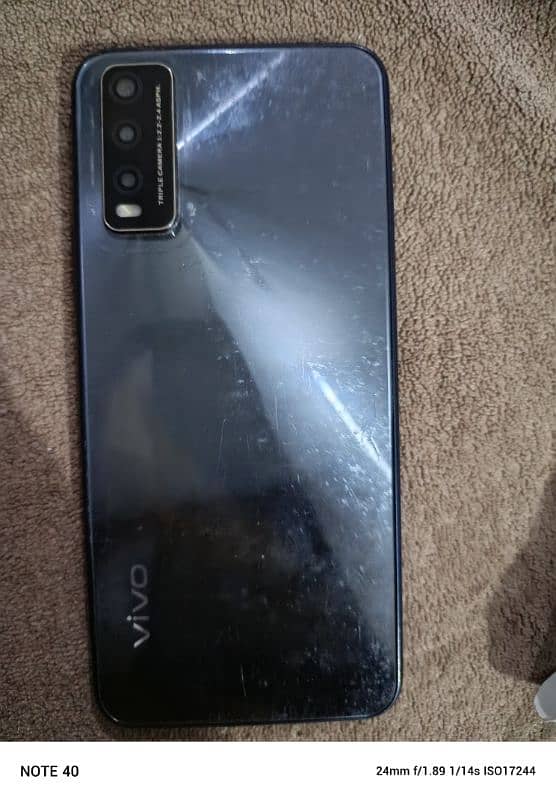 vivo y 20s 8/256 gb 5