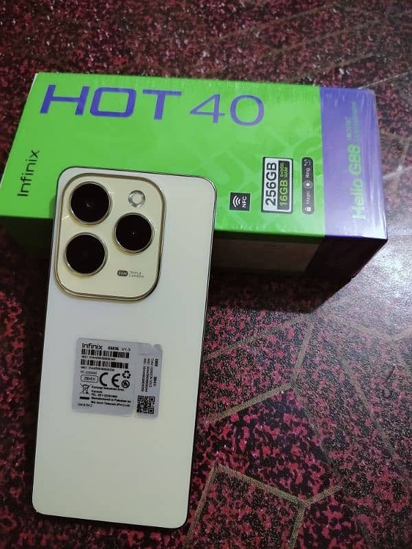 Hot 40 Infinix. 03227974247 1