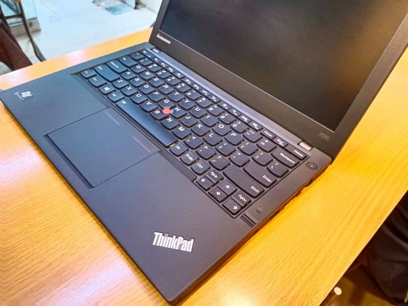 LENOVO X240 I5 4TH GEN 8