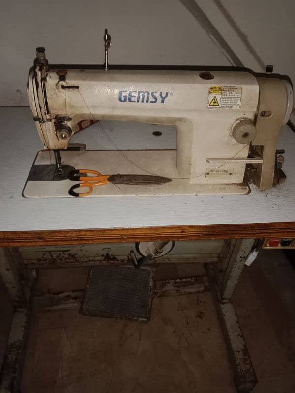 Gemcy Sewing machine 1