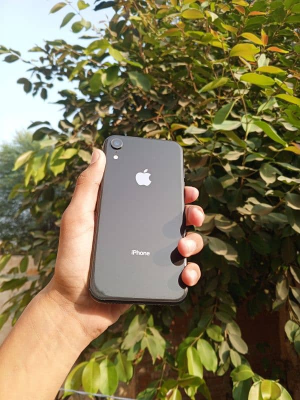 iphone Xr jv what'sapp num 03246341426 price kum nhi hogi 0