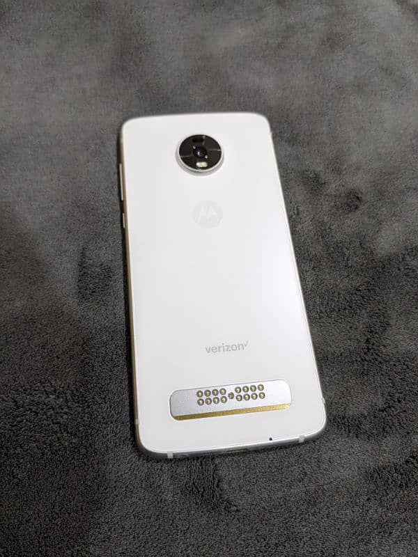 Motorola Moto z4 4/128 PTA approved 1