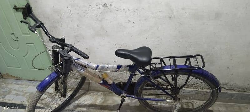 cycle achi halat main hay 1