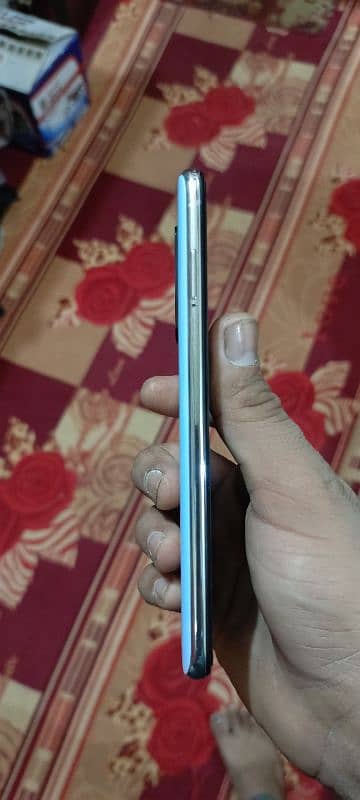 Redmi note 8 pro 6 gb ram 128 gb rom 4