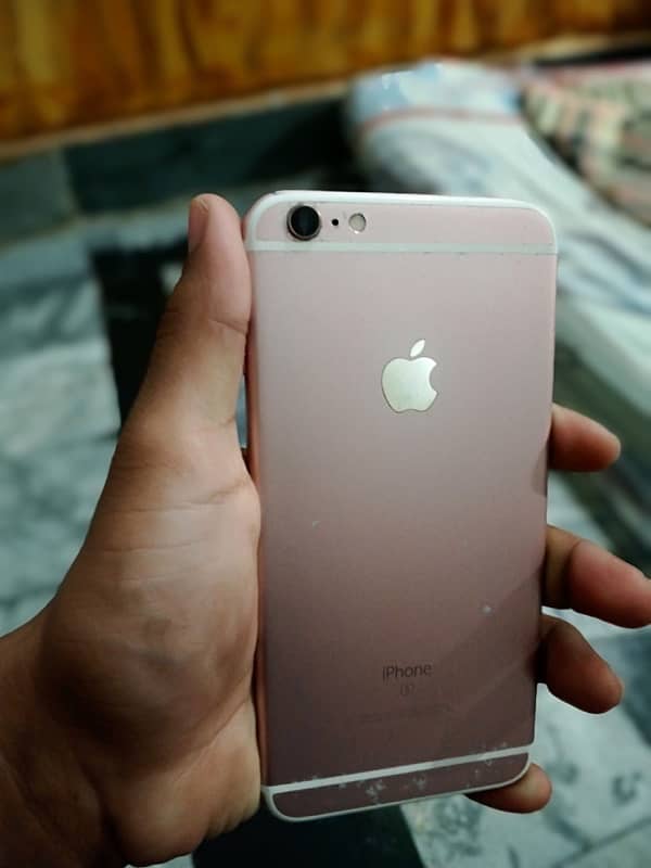 i phone 6s plus  pta approved 4