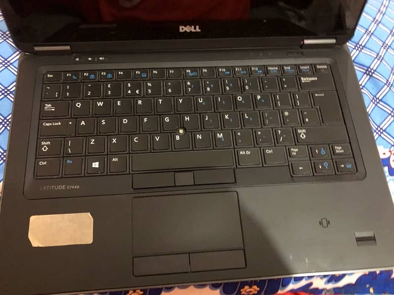 Dell lattitude E7440 0