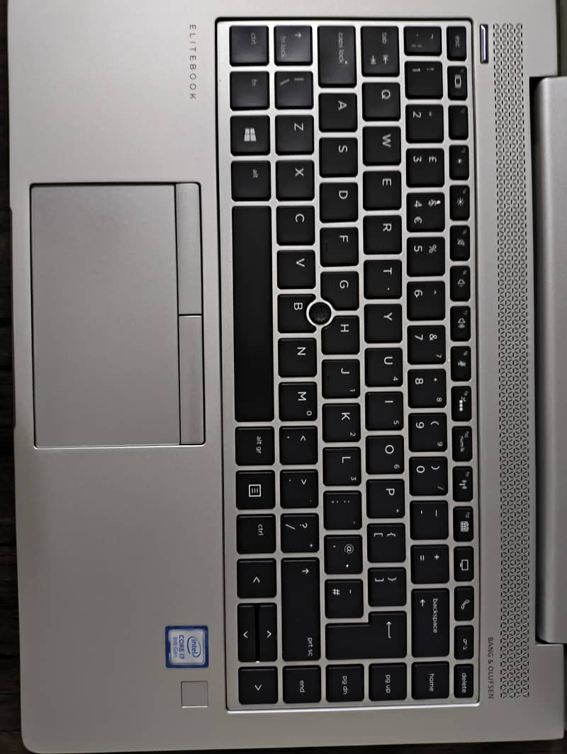 HP Elite Book 840 G6 i5/8thGen 16GB DDR4 , 256 SSD NVME New Logo 3