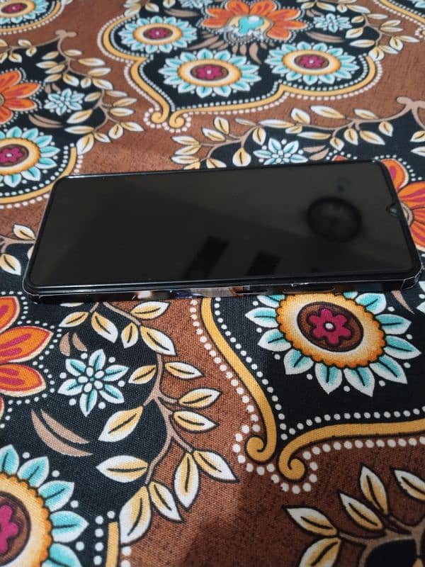 Realme C53 6/128 1