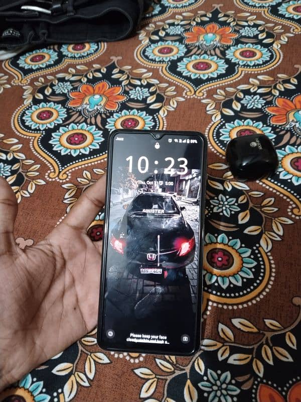 Realme C53 6/128 5