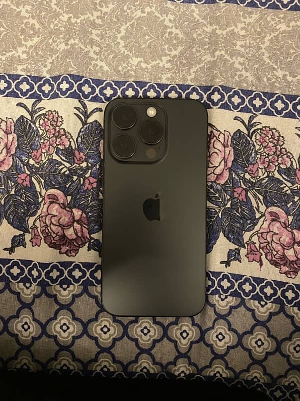 iphone 15 pro jv with box 0