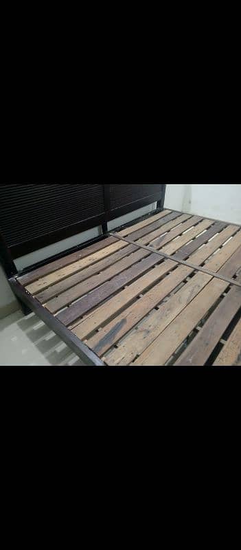 Wooden bed 1