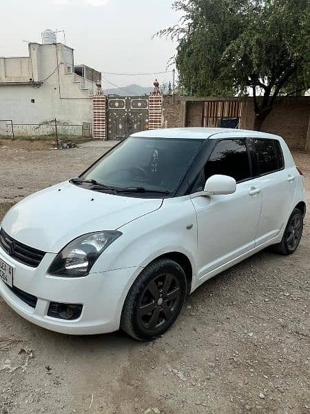 Suzuki Swift 2013 1