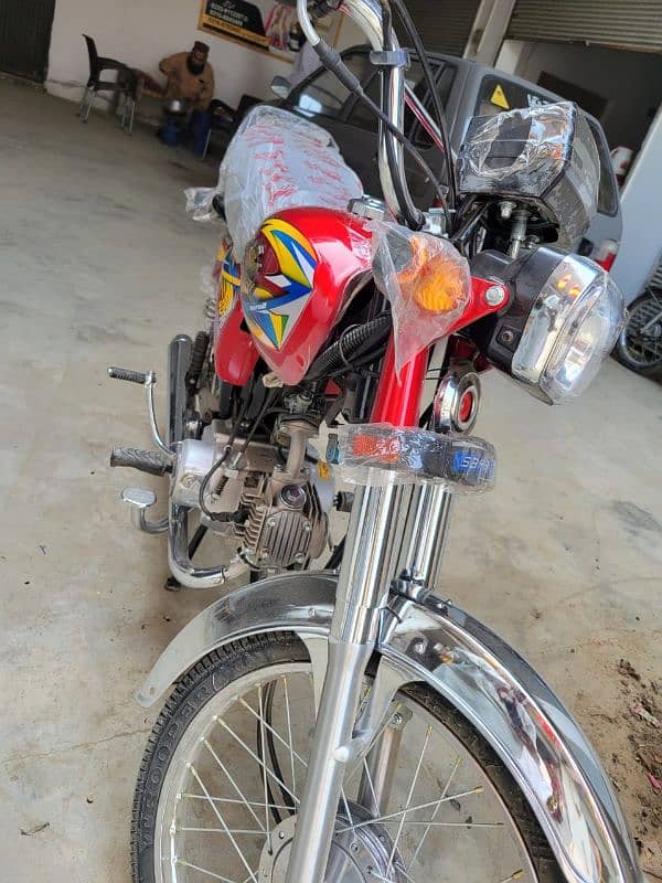 Safari 70cc Brand new 80km driven 5